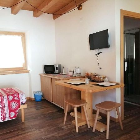 Отель Ai Larici Perarolo di Cadore Экстерьер фото