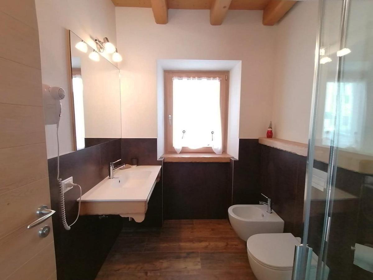Отель Ai Larici Perarolo di Cadore Экстерьер фото