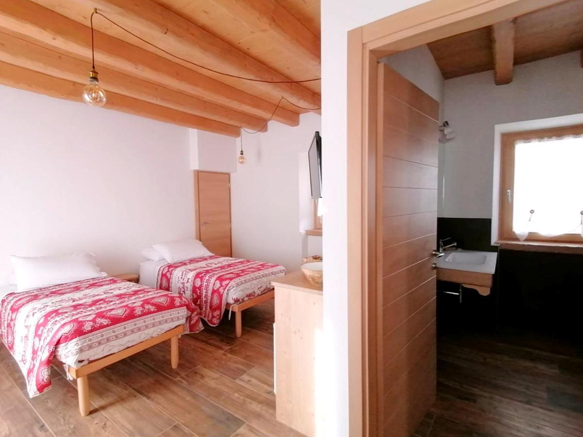 Отель Ai Larici Perarolo di Cadore Экстерьер фото