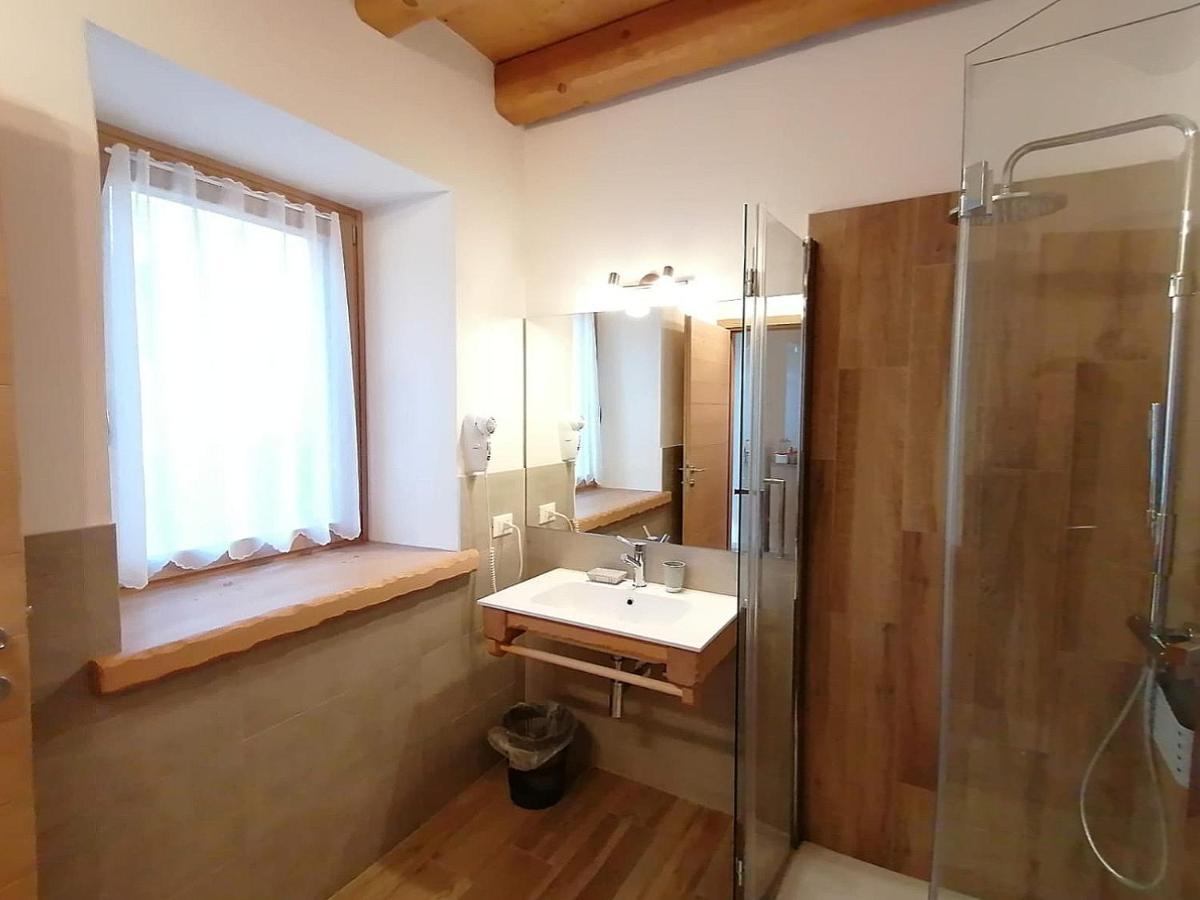 Отель Ai Larici Perarolo di Cadore Экстерьер фото