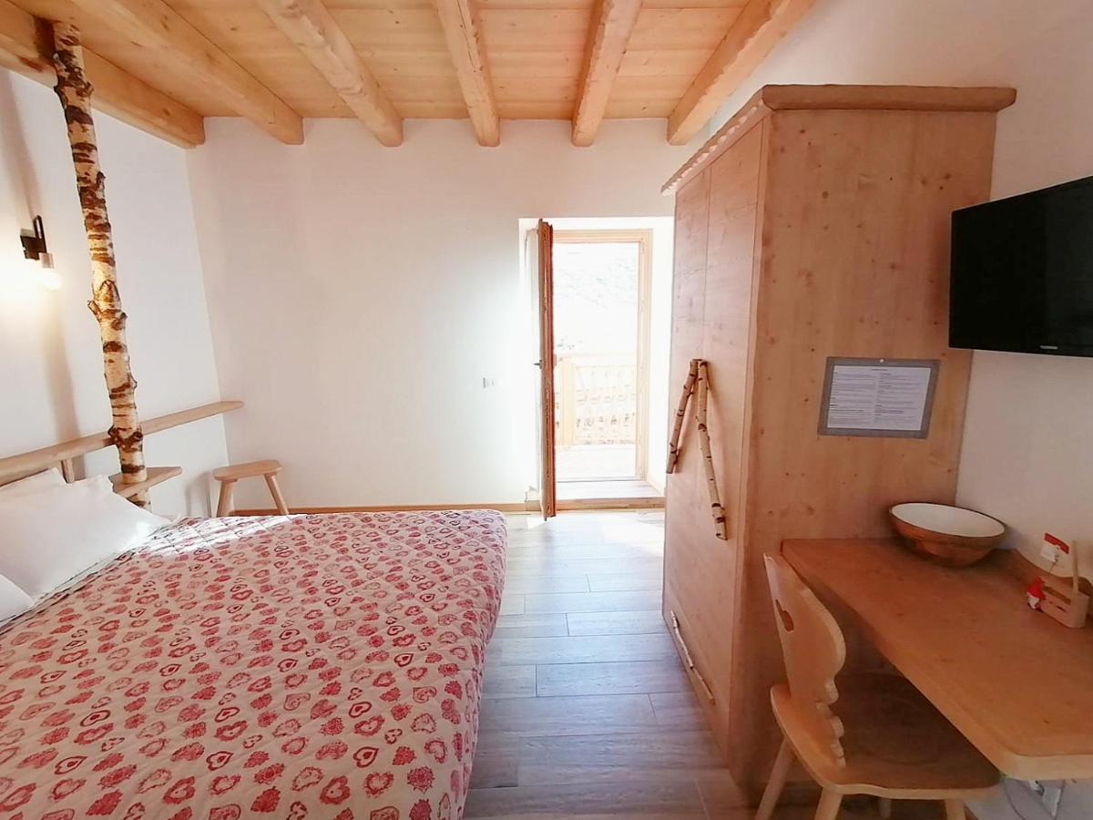 Отель Ai Larici Perarolo di Cadore Экстерьер фото